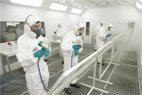 选择4S店维修宝马 还原漆面，重焕新车光彩